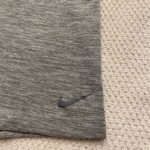 2 for $20 Bundle Women’s Nike Dri Fit Grey workout tank top size medium - Picture 3 of 4